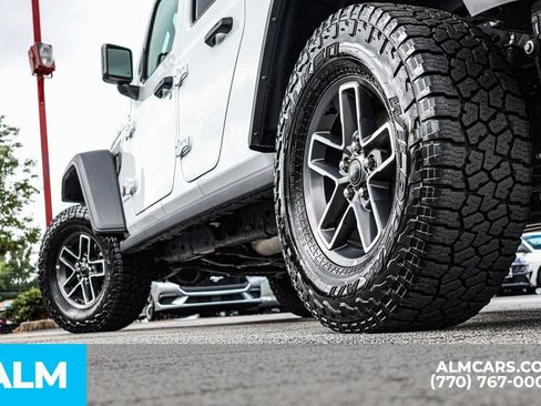 Used 2026 Jeep Gladiator Mojave AWD/4WD image 15