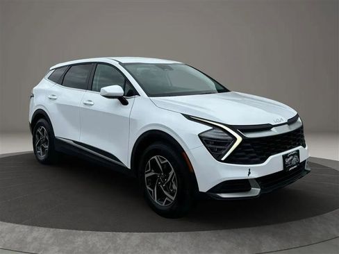 Used 2025 Kia Sportage LX FWD image 7
