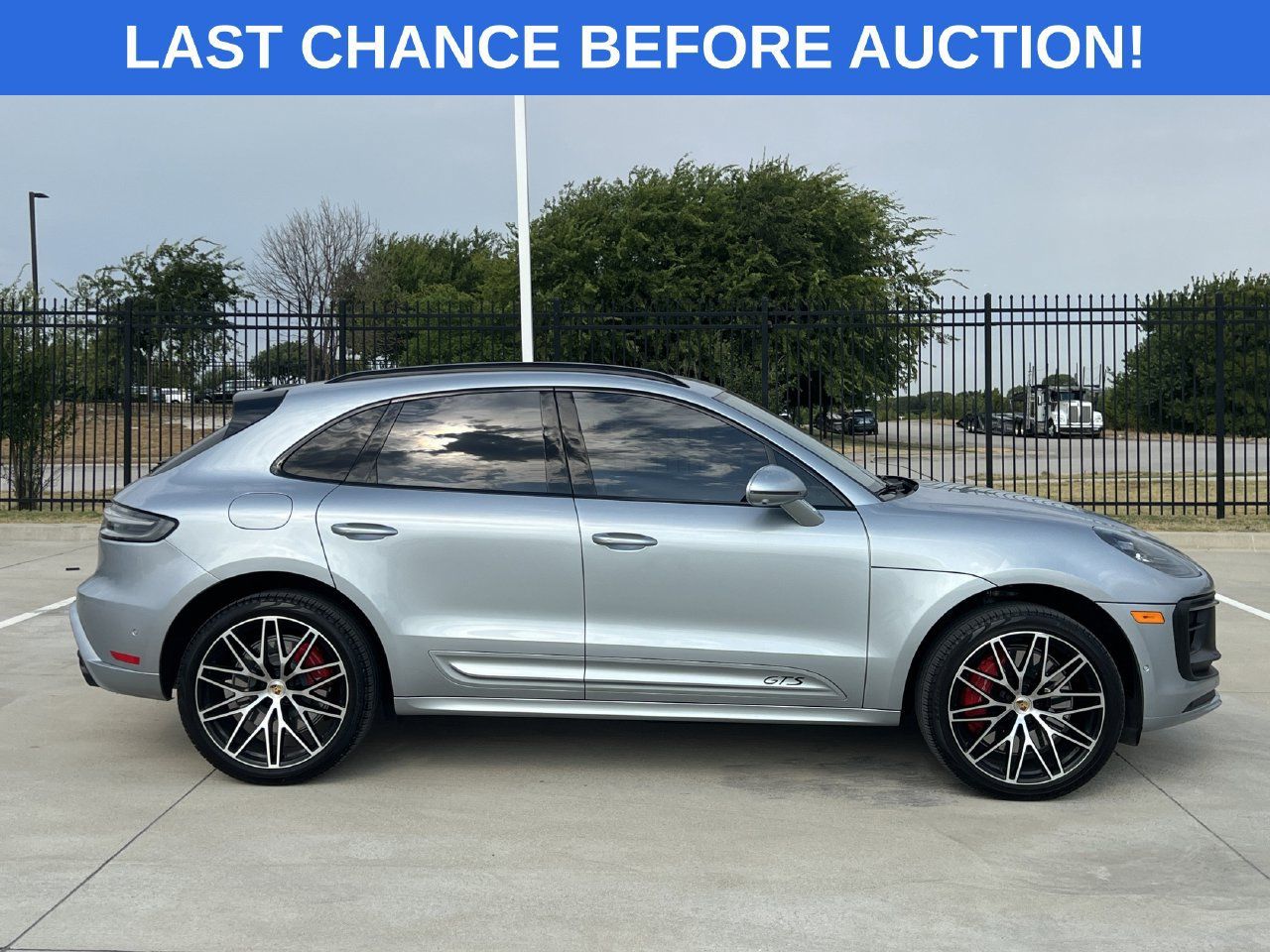 Used 2023 Porsche Macan GTS AWD/4WD image 3
