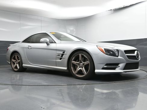 Used 2013 Mercedes-Benz SL 550 image 24