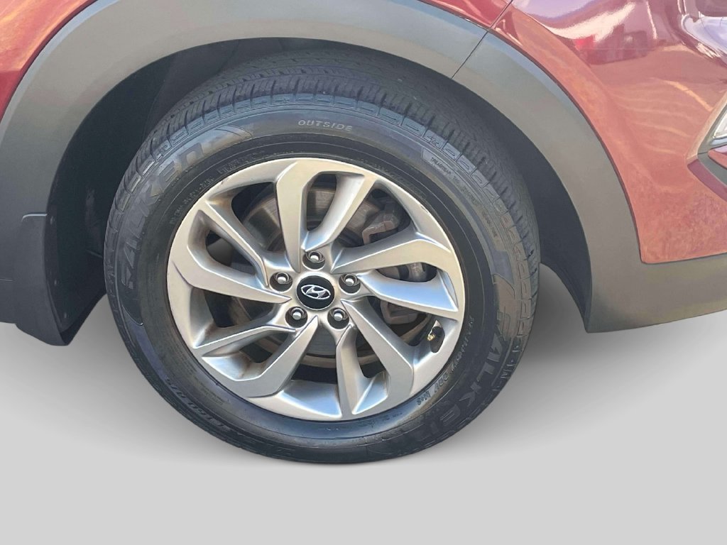Used 2017 Hyundai Tucson SE Plus AWD/4WD image 9