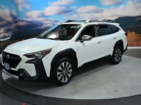 Certified 2023 Subaru Outback Touring XT image 4