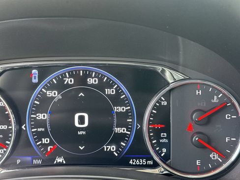 Certified 2024 GMC Terrain Denali w/ Denali Premium Package AWD/4WD image 12