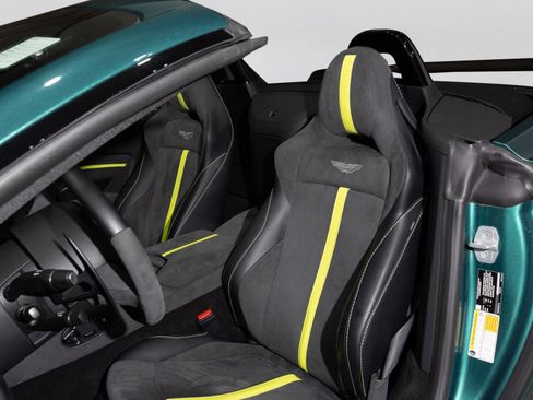 Used 2023 Aston Martin V8 Vantage Roadster RWD image 6