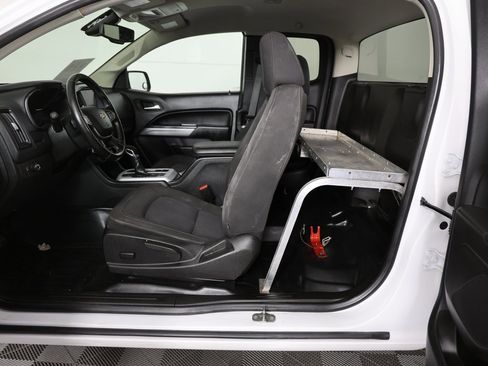 Certified 2022 Chevrolet Colorado LT w/ Fleet Safety Package image 9