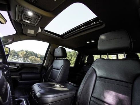 Used 2020 GMC Sierra 2500 Denali w/ Denali Ultimate Package image 24