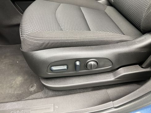 Certified 2024 GMC Terrain SLE w/ Driver Convenience Package AWD/4WD image 16