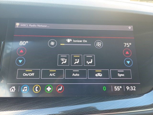 Used 2021 Buick Envision Essence FWD image 32