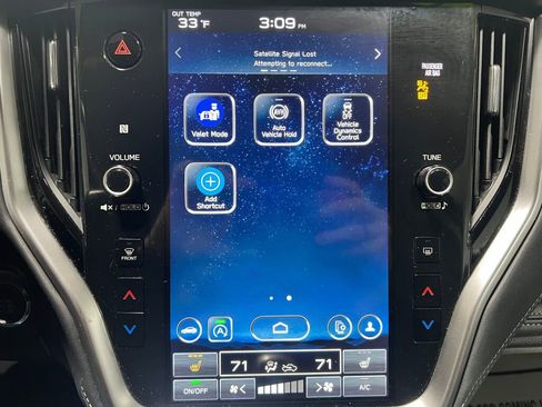 Used 2023 Subaru Outback Limited image 12