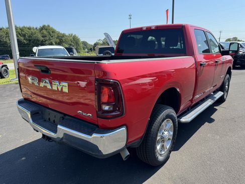Used 2026 RAM 2500 Big Horn AWD/4WD image 5