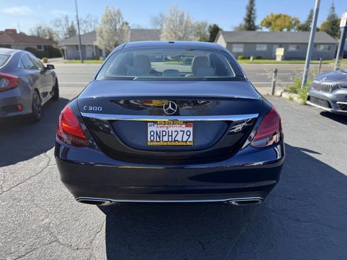 Used 2019 Mercedes-Benz C 300 Sedan image 4