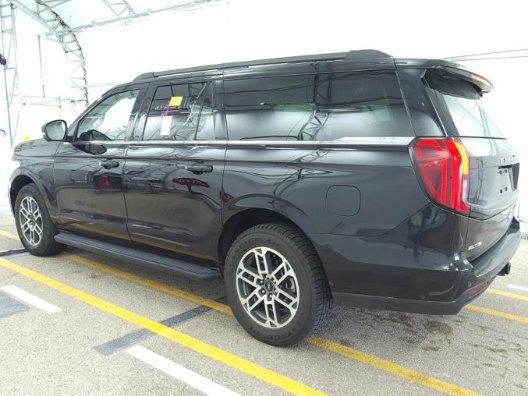 Used 2025 Ford Expedition Max Active AWD/4WD image 7