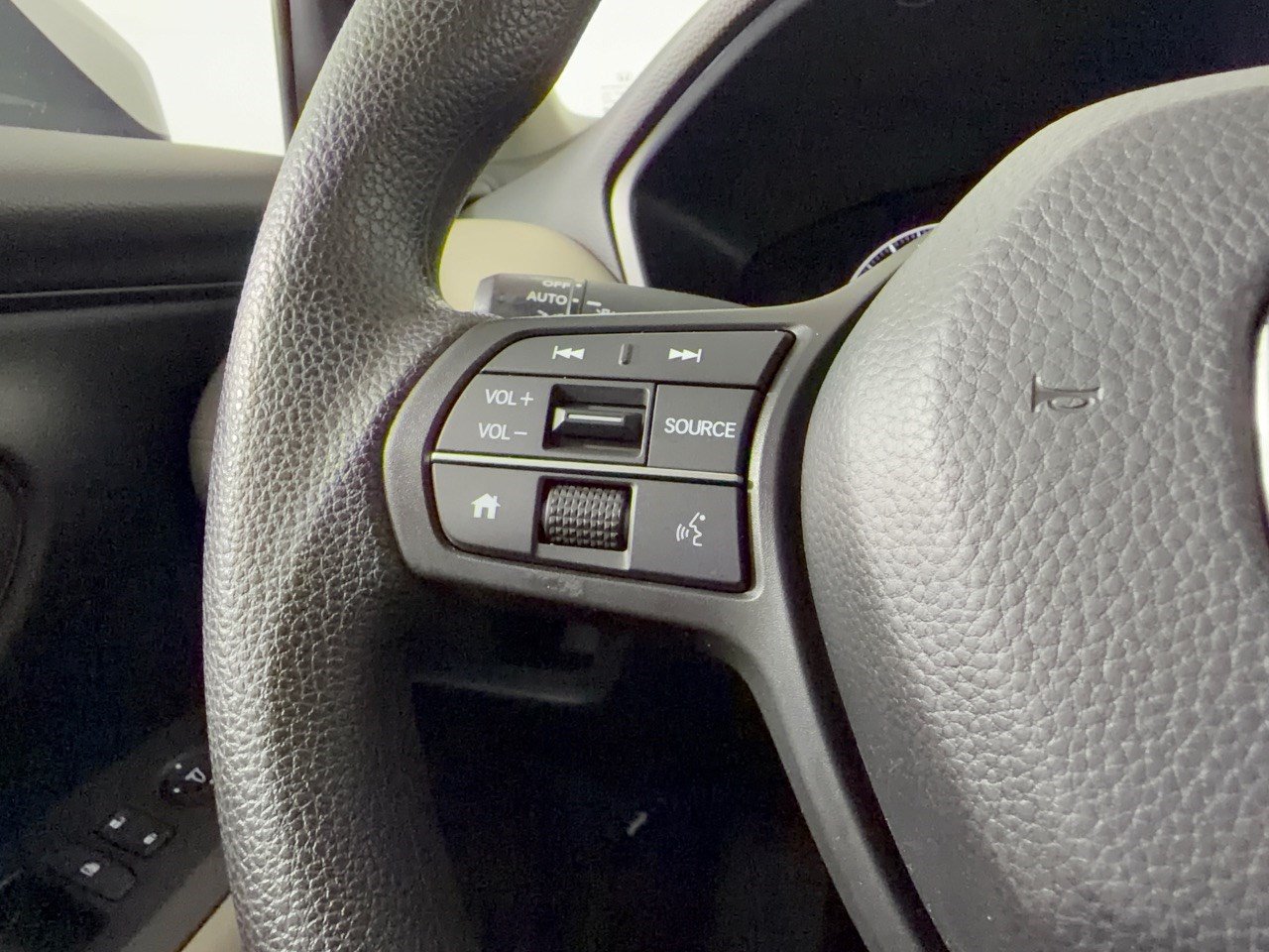 Certified 2024 Honda HR-V LX image 18
