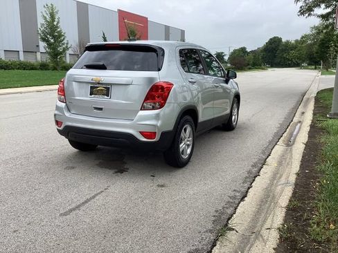 Used 2020 Chevrolet Trax LS w/ Tint and Cruise Package FWD image 6