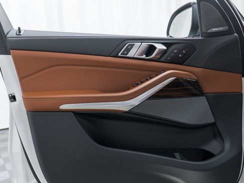 New 2026 BMW X5 xDrive40i w/ Executive Package image 11