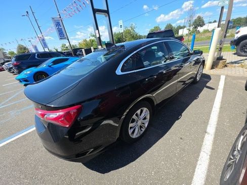 Used 2019 Chevrolet Malibu LT FWD image 2