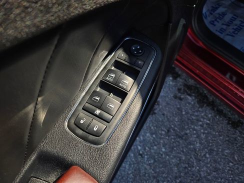 Used 2014 Dodge Charger R/T image 11