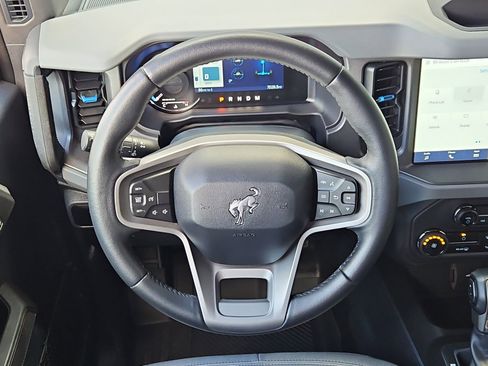 Used 2024 Ford Bronco Black Diamond image 14