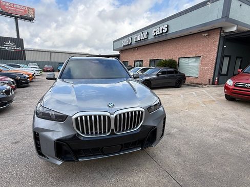 Used 2024 BMW X5 sDrive40i w/ M Sport Package RWD image 8