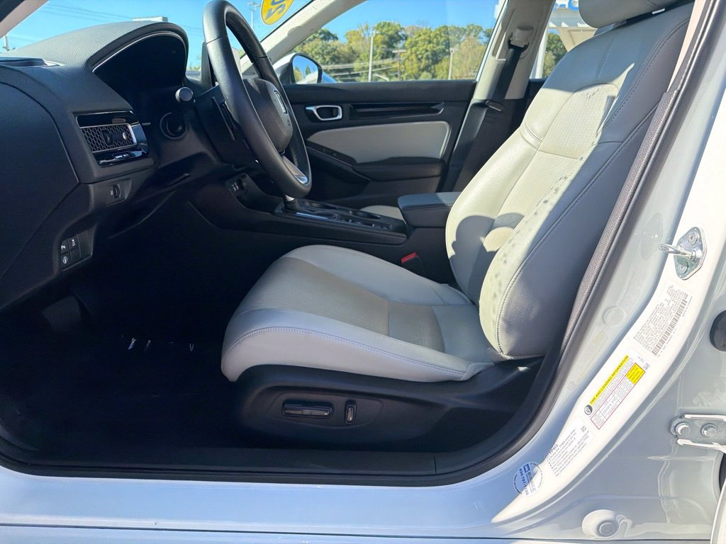 Used 2024 Honda Civic Touring image 37