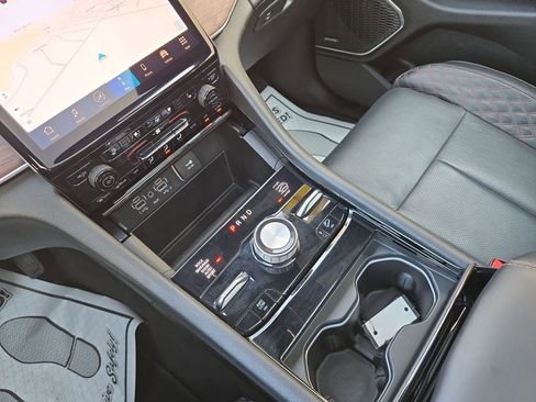 Used 2024 Jeep Grand Cherokee Summit image 26