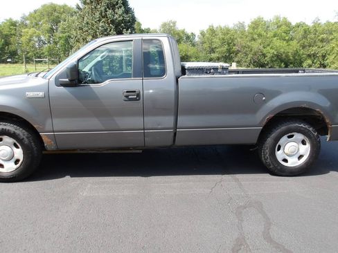 Used 2005 Ford F150 XL RWD image 42