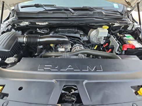 Used 2019 RAM 1500 Limited AWD/4WD image 12