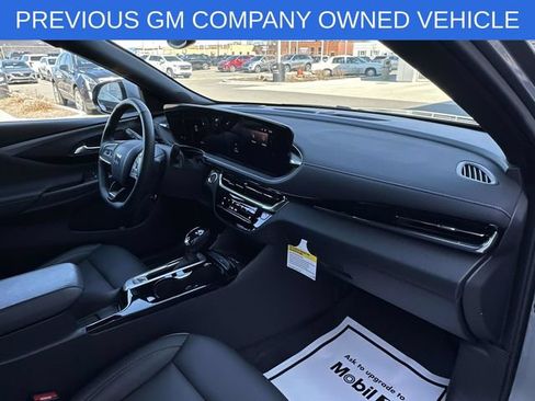 Used 2025 Buick Envista Avenir FWD image 21
