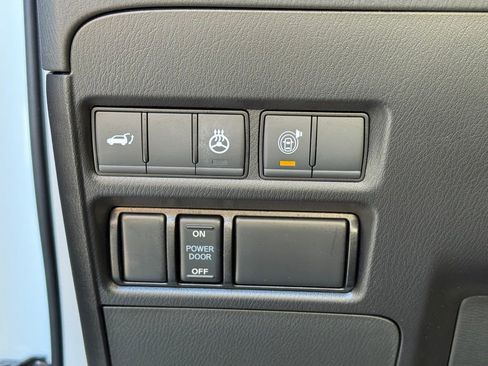 Used 2024 Nissan Armada Platinum w/ Captain's Chairs Package image 13