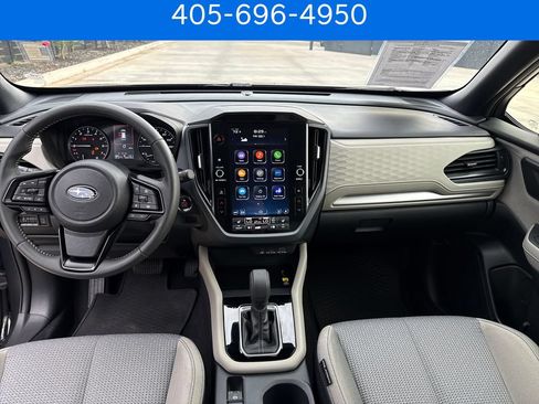 Used 2025 Subaru Forester Premium AWD/4WD image 15