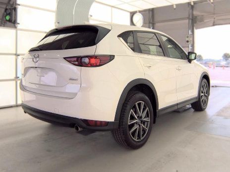 Used 2018 MAZDA CX-5 Touring FWD image 3