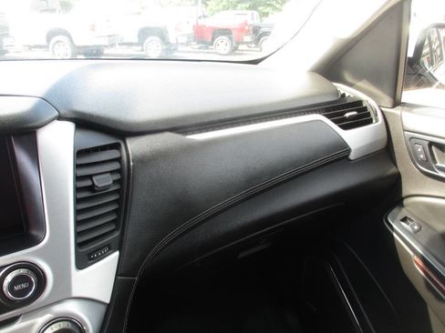 Used 2015 GMC Yukon SLT w/ Open Road Package image 40