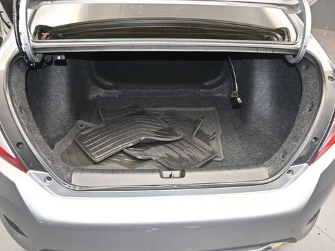 Used 2019 Honda Civic EX image 11