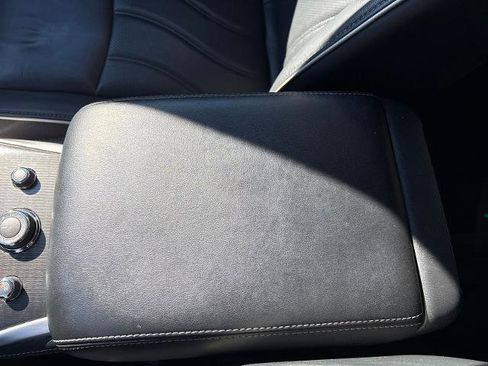 Certified 2019 INFINITI QX60 Luxe w/ Essential Package image 26