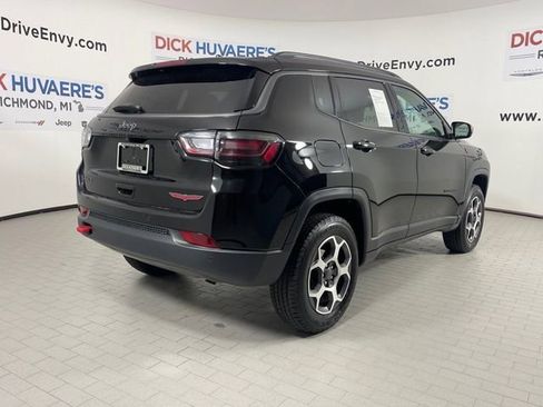 Used 2022 Jeep Compass Trailhawk w/ Trailhawk Elite Group AWD/4WD image 5