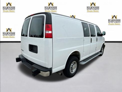 Used 2025 Chevrolet Express 2500 w/ Driver Convenience Package RWD image 6