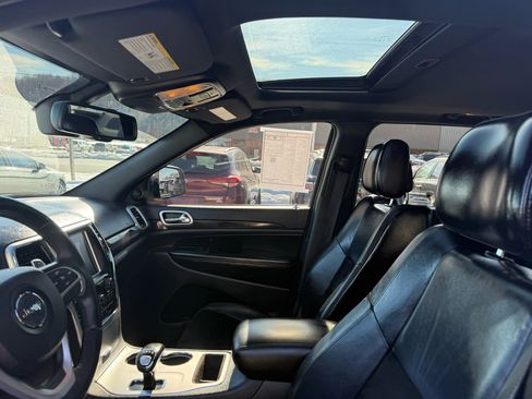 Used 2015 Jeep Grand Cherokee Altitude image 16