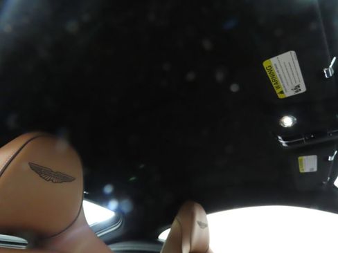 Used 2025 Aston Martin V8 Vantage Coupe image 20