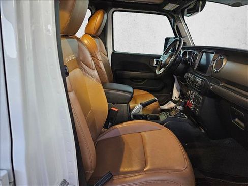 Used 2020 Jeep Gladiator Rubicon AWD/4WD image 15