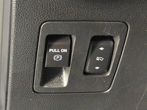 Used 2020 Ford Expedition Limited image 14