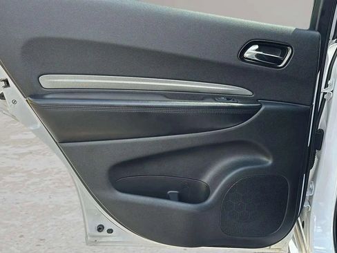 Used 2020 Dodge Durango GT image 19