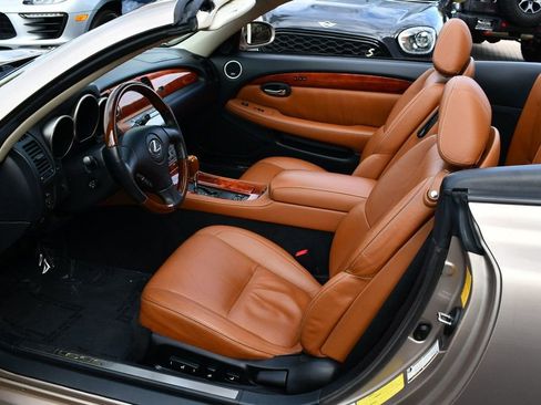 Used 2005 Lexus SC 430 Convertible image 53