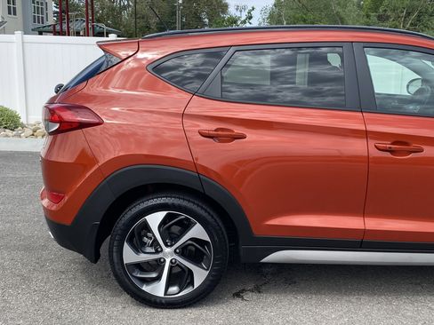 Used 2017 Hyundai Tucson Value AWD/4WD image 6