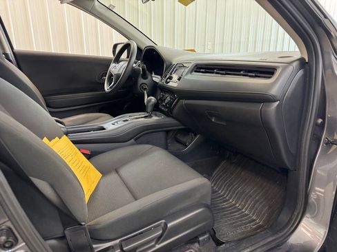 Used 2020 Honda HR-V LX image 24