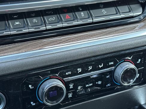 Used 2022 Chevrolet Silverado 1500 RST image 30