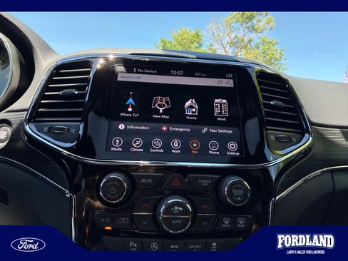 Used 2020 Jeep Grand Cherokee Limited w/ Trailer Tow Group IV AWD/4WD image 27
