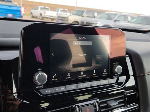 Used 2024 Nissan Pathfinder Rock Creek image 15