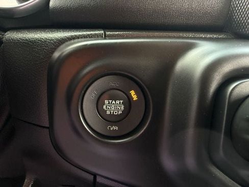 Used 2021 Jeep Wrangler Unlimited Sahara image 24