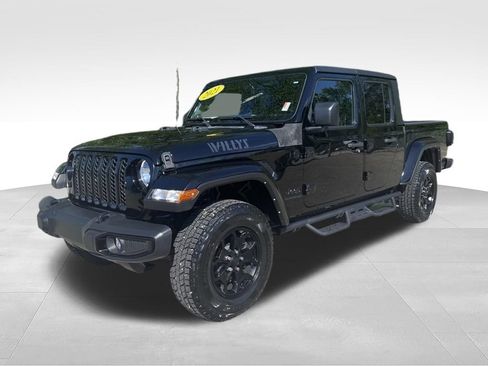 Used 2021 Jeep Gladiator Sport AWD/4WD image 3