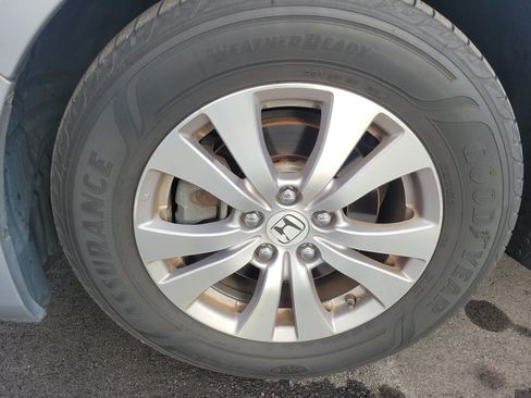 Used 2017 Honda Odyssey SE image 6